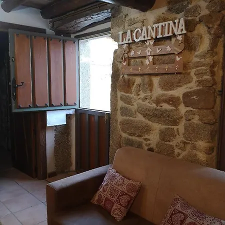 La Cantina Paredes